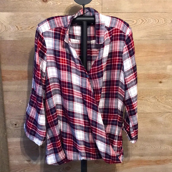 bobeau Tops - Bobeau Burgundy & Navy Faux Wrap Flannel Top. Size XL